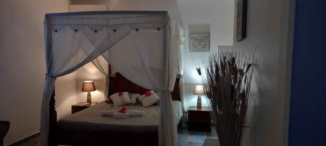 Villa Le Bord Bleu 르 물레 외부 사진